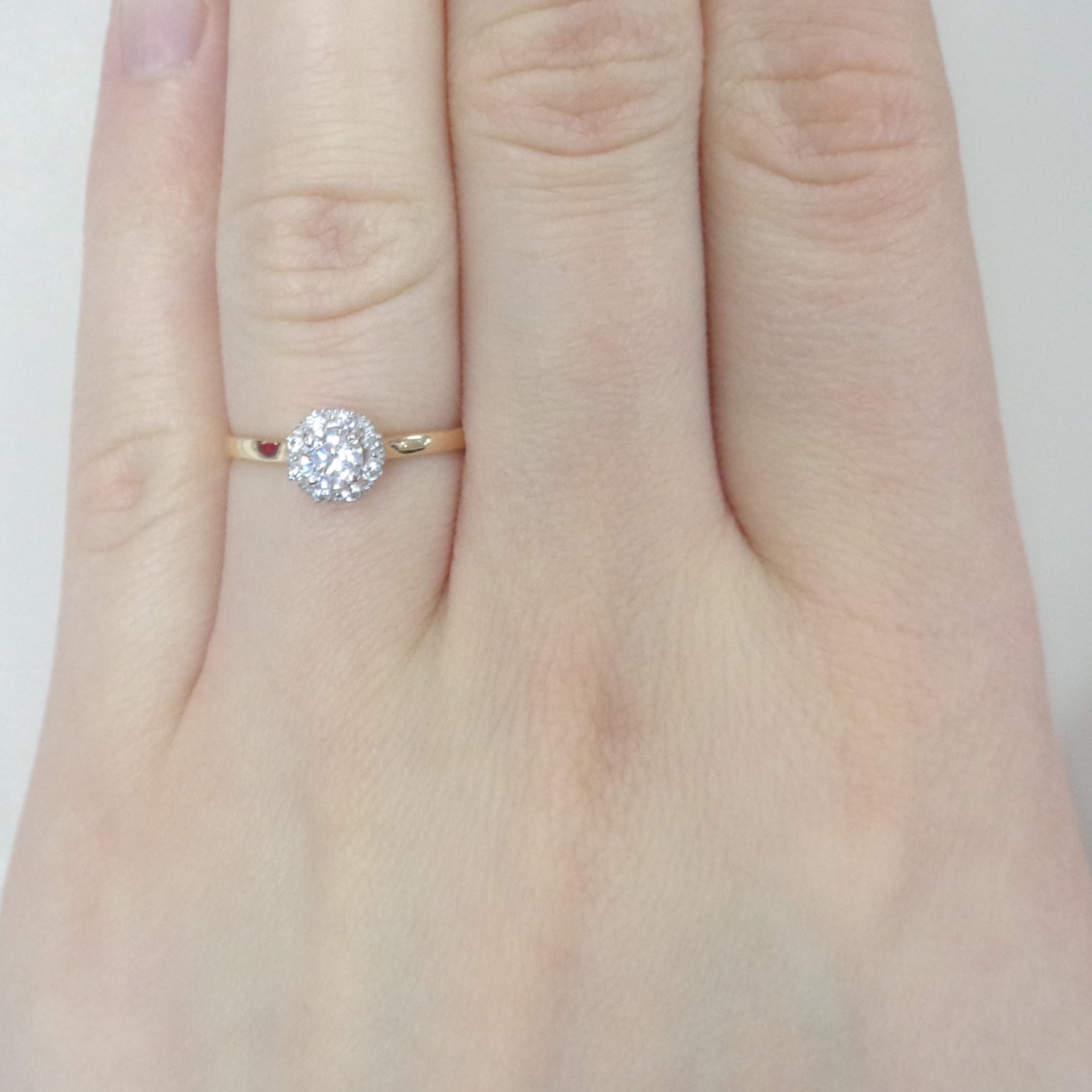 Золотое кольцо 585 пробы; родий; вставки Россыпь Фианит бесцв.;